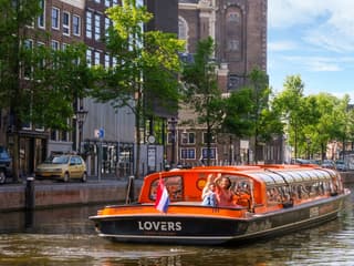 Amsterdam: 1-Hour Sightseeing Canal Cruise on Electric Boat — gallery 1