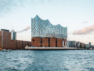 Elbphilharmonie Exterior Guided Walking Tour — gallery 1