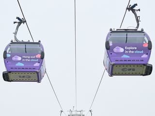 Uber Boat by Thames Clippers: One-way Trip & IFS Cloud Cable Car — gallery 1