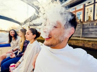 Amsterdam: 1-Hour Smoke-Friendly Cloud Boat Tour — gallery 1