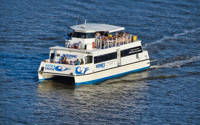 Mirimar Koala Cruise catamaran carrying passengers along the Brisbane River