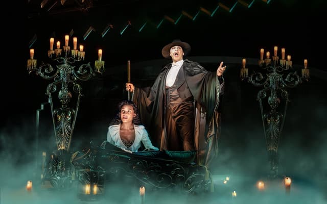 Jordan Donica as The Phantom and Beatrice Penny-Touré as Christine Daaé in The Phantom of the Opera