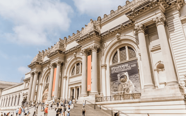 Your guide to the Arts Highlights tour of the Metropolitan Museum in New York City