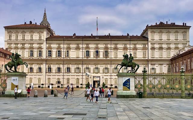 Royal Palace of Turin: Skip The Line Guided Tour