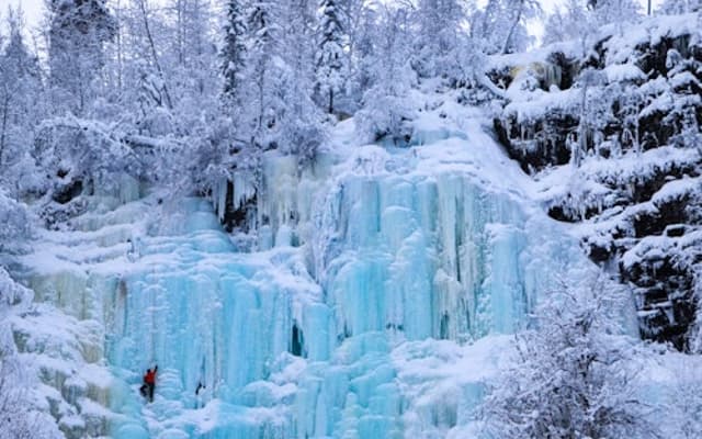 Korouoma Canyon: Frozen Waterfalls Trip From Rovaniemi