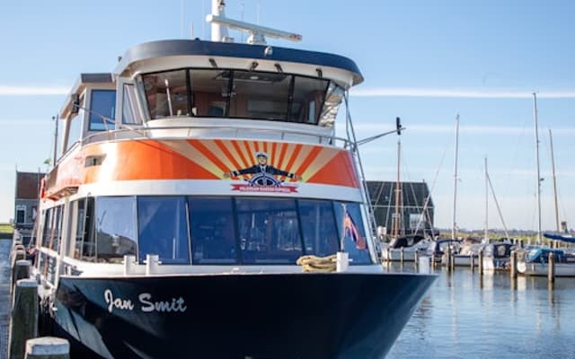 Marken: One-Way or Roundtrip Ferry Ride To/From Volendam