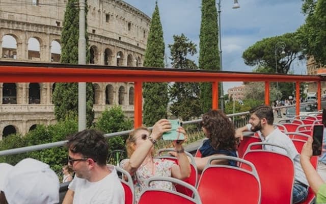 Rome: Hop-on Hop-off Bus + Transfers from Civitavecchia