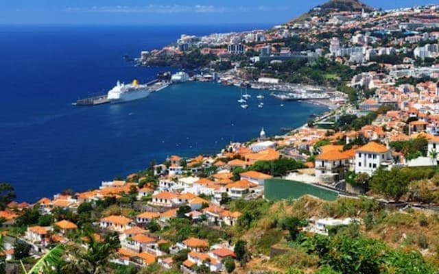 Hop-on Hop-off Bus Funchal: 48-Hour 3 in 1 Tour