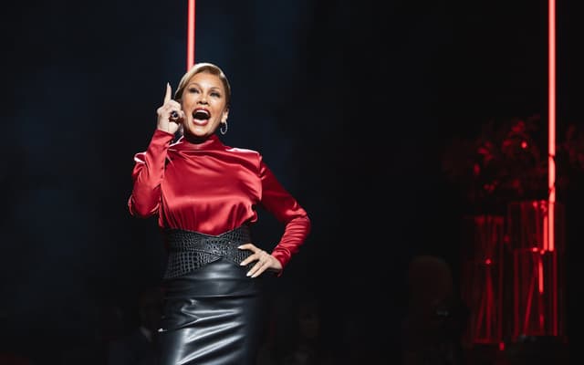 Vanessa Williams as Miranda Priestly in The Devil Wears Prada at the Dominion Theatre