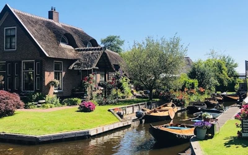 Giethoorn Daytrips from Amsterdam