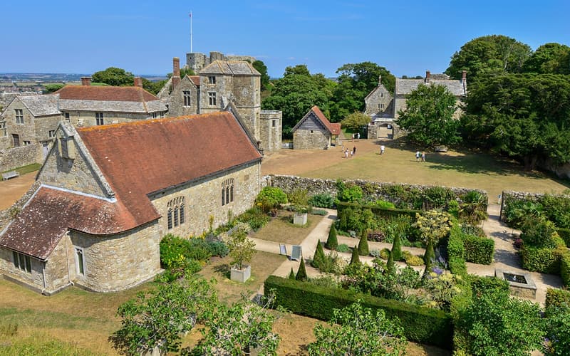 Carisbrooke Castle