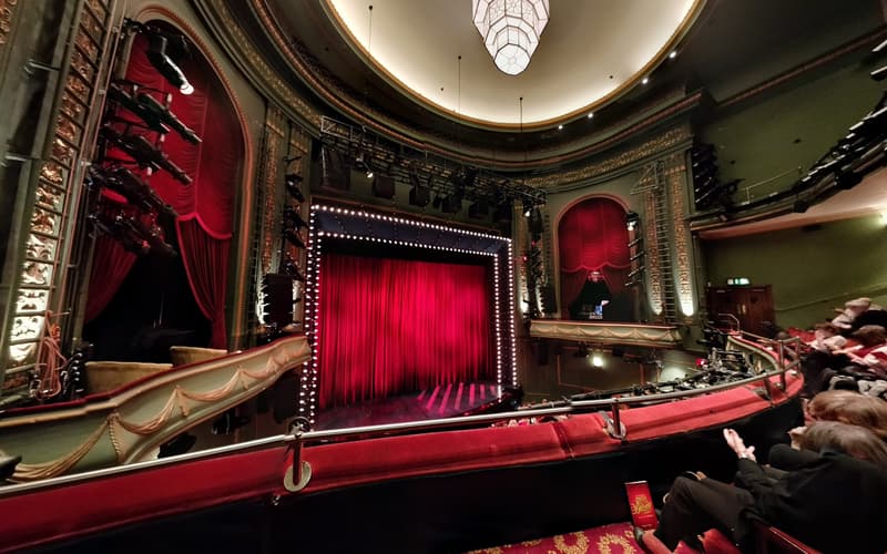 Piccadilly Theatre