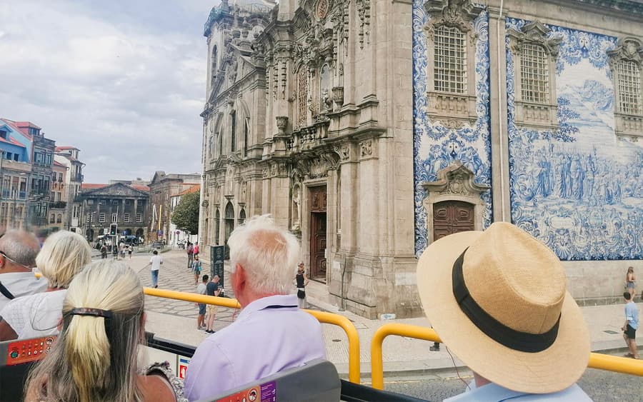 City Sightseeing: Porto Hop-on Hop-off Bus Tour with Duoro River Six Bridges Cruise