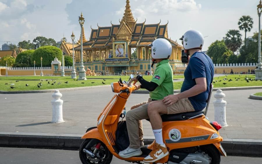 Phnom Penh: Vespa Tour