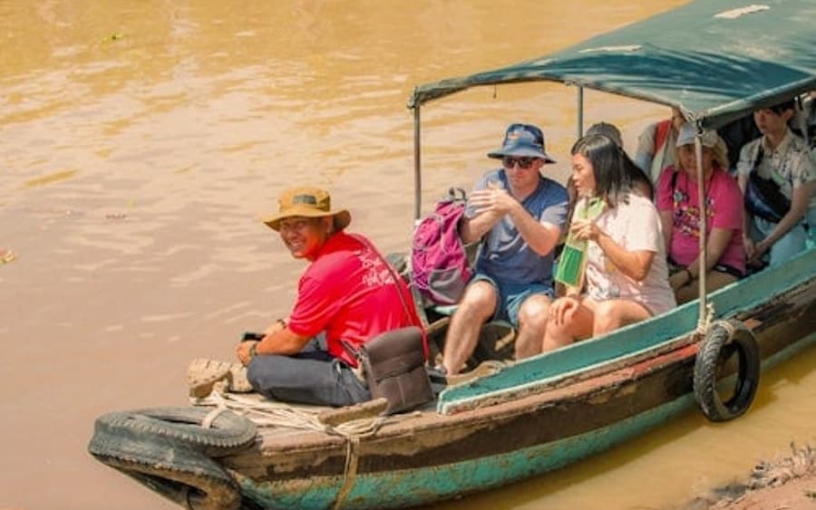 Cu Chi Tunnels & Mekong Delta: Full-Day Guided Tour from Ho Chi Minh