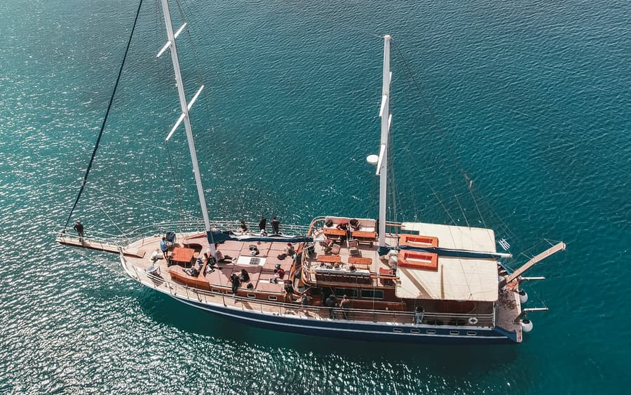 Agistri, Moni & Aegina: Sailboat Cruise with Lunch & Snacks from Athens