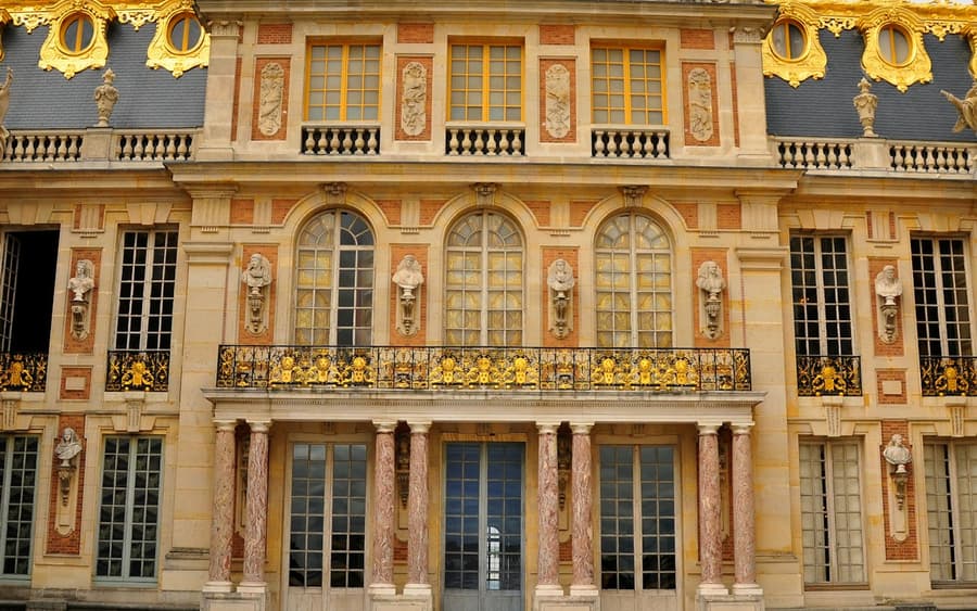 Palace of Versailles: Entry Ticket + Gardens + Estate of Trianon