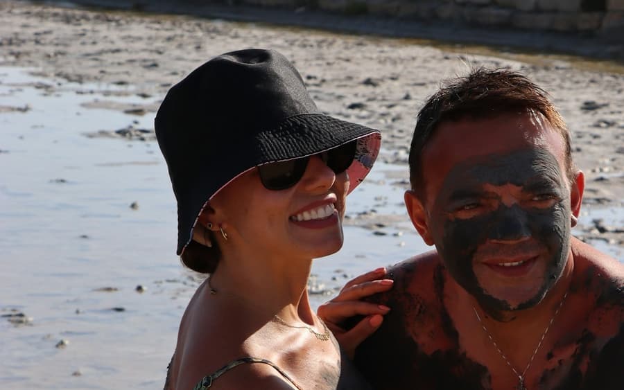 Saline Genna: Salt Tub Scrub Experience