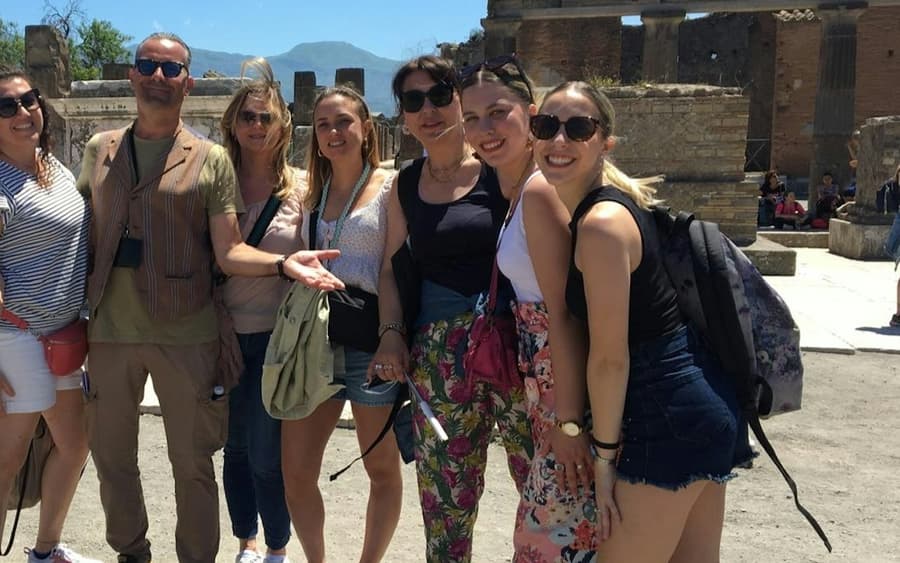 Pompeii & Sorrento: Guided Day Tour from Naples + Lunch