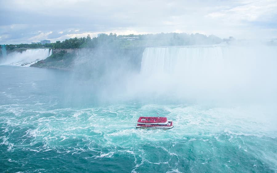 Från Toronto: Kvällstur till Niagarafallen med tillval