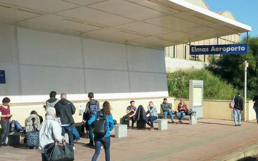 Cagliari: One-Way Train Transfer from Elmas Airport to Cagliari Station