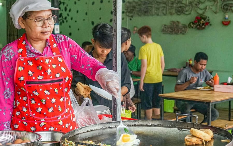 Phnom Penh: Evening Food Tour