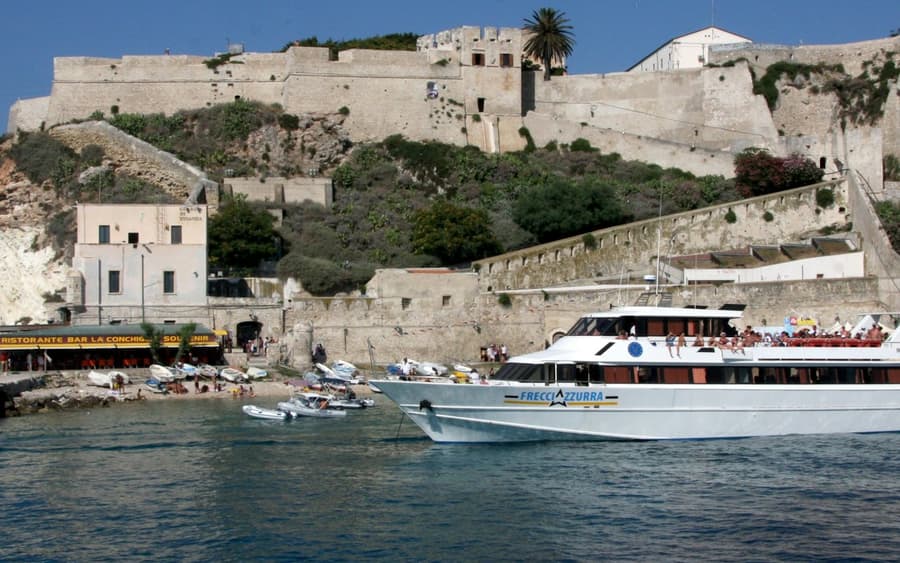 Tremiti Islands: Guided Boat Tour from Peschici