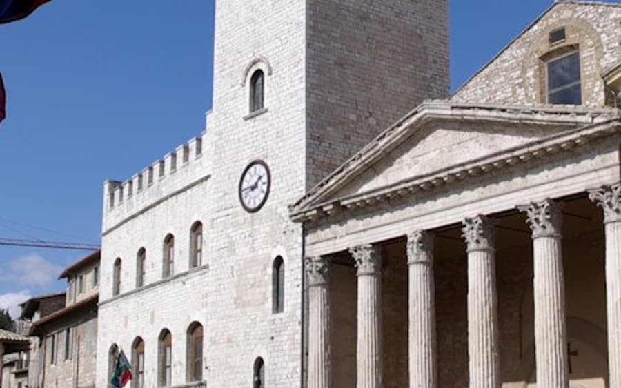 Pinacoteca, Forum Romanum & Rocca Maggiore
