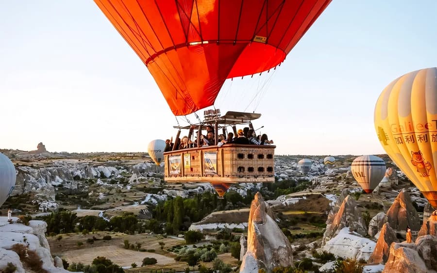 Kappadokya Göreme Gün Doğumu Sıcak Hava Balonu T