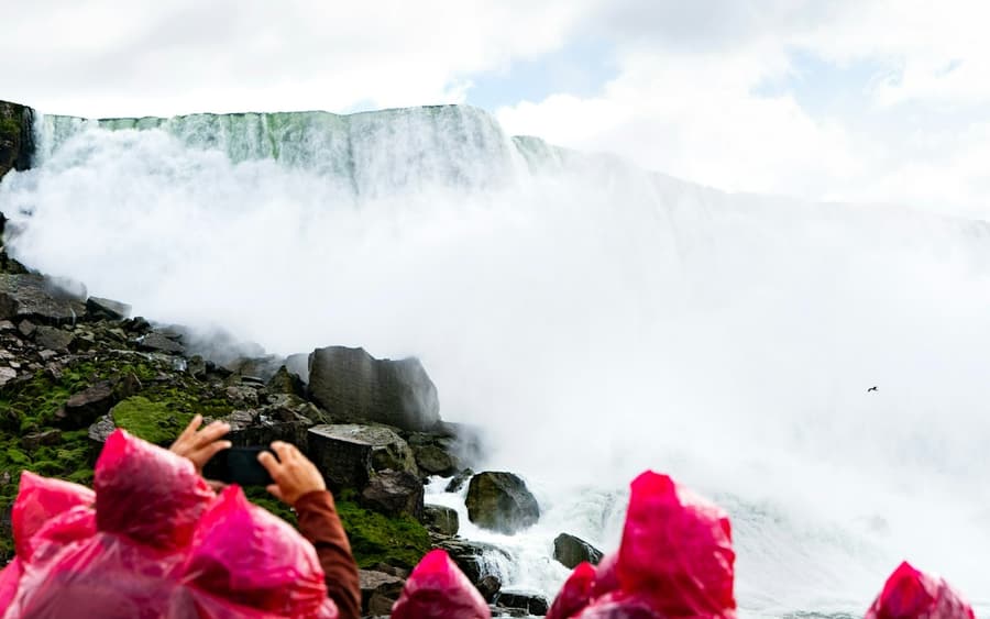 Niagara Falls Day Tour from Toronto + Hornblower Cruise & Niagara-on-the-Lake