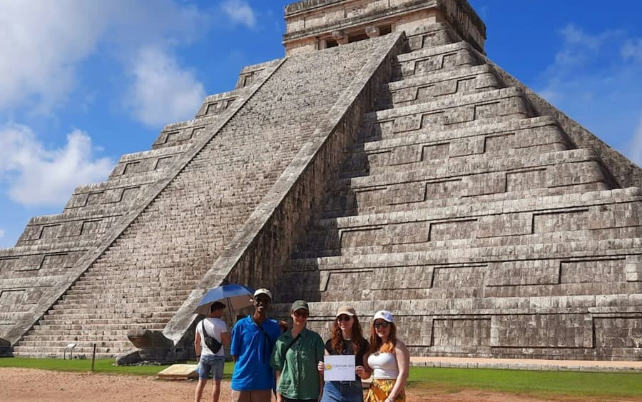 Chichén Itzá: Private Guided Walking Tour