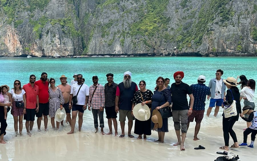 Phi Phi, Khai & Bamboo Islands: Speedboat Tour + Transfers + Lunch + Drinks