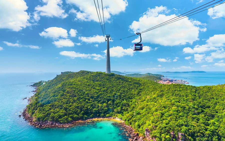 Kiss of the Sea Show + Sun World Hon Thom: Cable Car, Aquatopia & Kiss Bridge