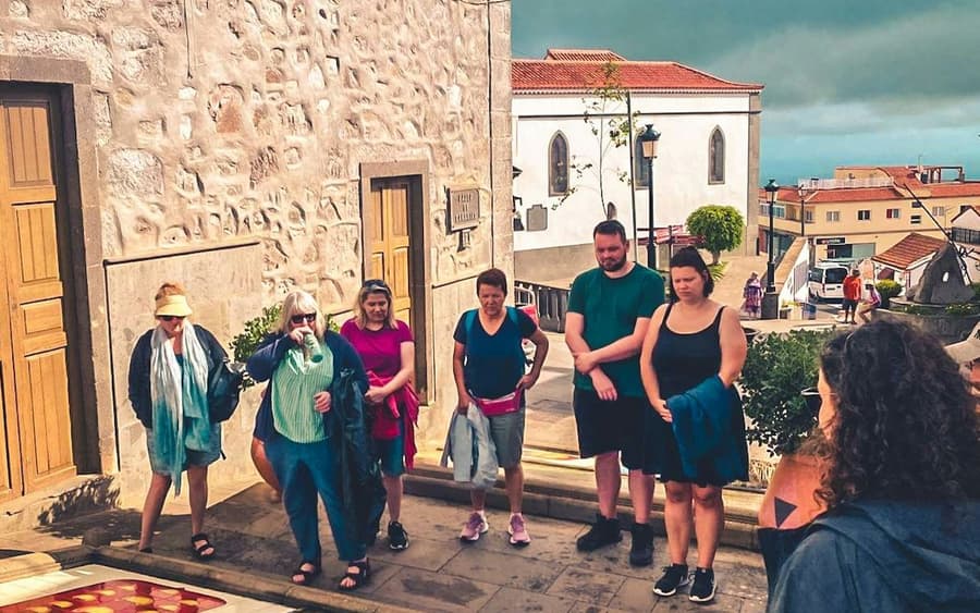 Gran Canaria: Guided Tour + Fruit Tasting + Roundtrip Transfer