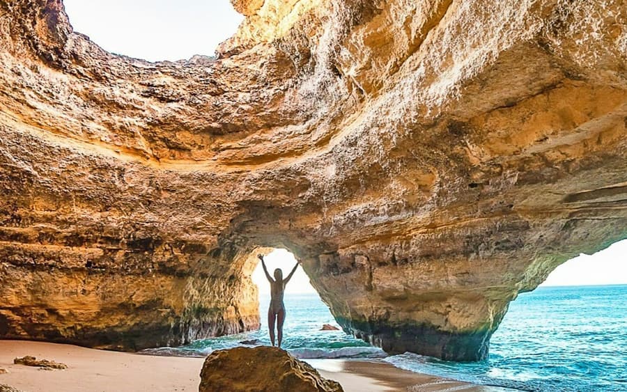 Benagil Caves: Sunrise Boat Tour from Portimão