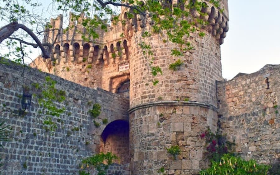 Palace of the Knights of Rhodes: Entry Ticket + Digital Guide