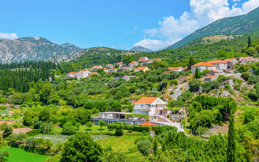 From Dubrovnik: Konavle Valley & Falcon Fortress Tour with Traditional Lunch