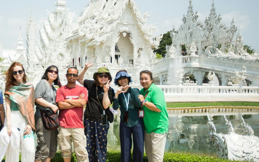 Chiang Rai Temples Tour: White Temple, Blue Temple & Temple of Lights