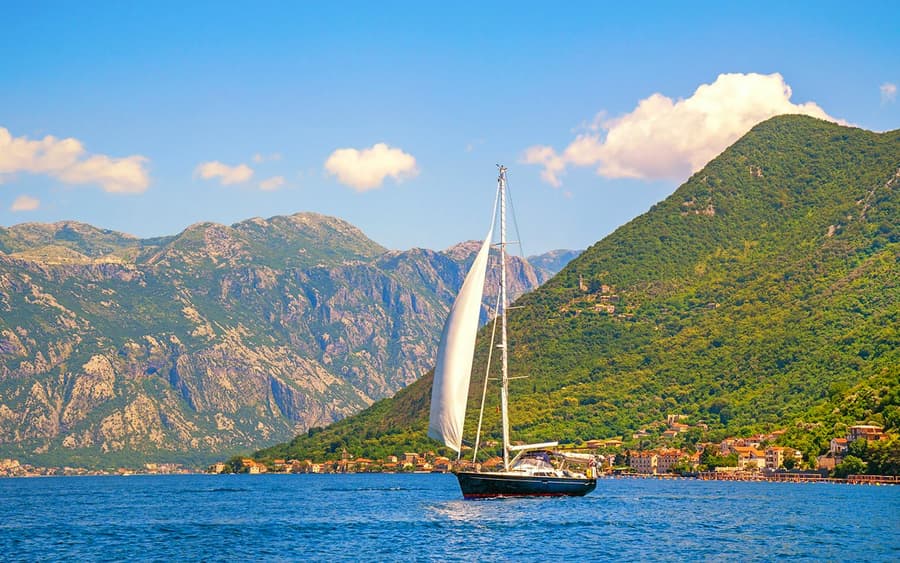 From Kotor/Budva/Tivat: Full Day Catamaran Cruise with Blue Cave Visit
