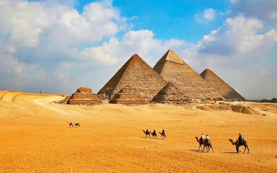 Giza Sonnenaufgang Pyramiden-Führung Mit Kamelritt & Frühstück