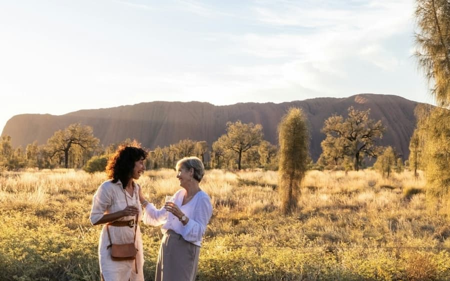 Uluru: Sunset Tour + Transfers + Sparkling Wine & Light Snacks