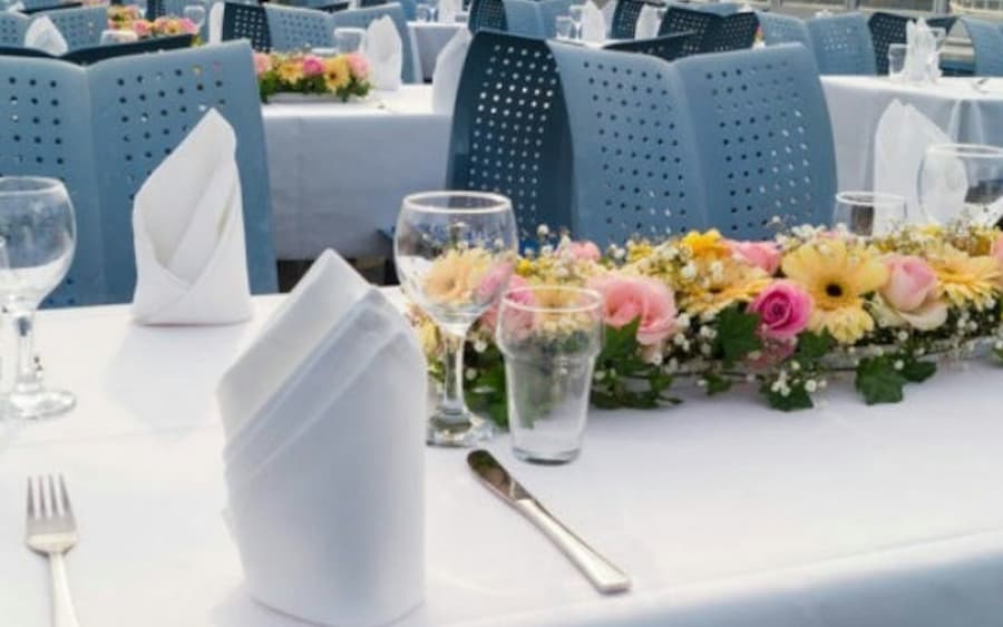 Berlin: 2.5-Hr Dinner Cruise on the MS Der Fliegende Holländer + Audio Guide