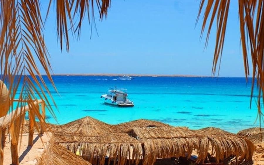 Hurghada: Orange Bay Ø-krydstogt + Snorkling + Frokost