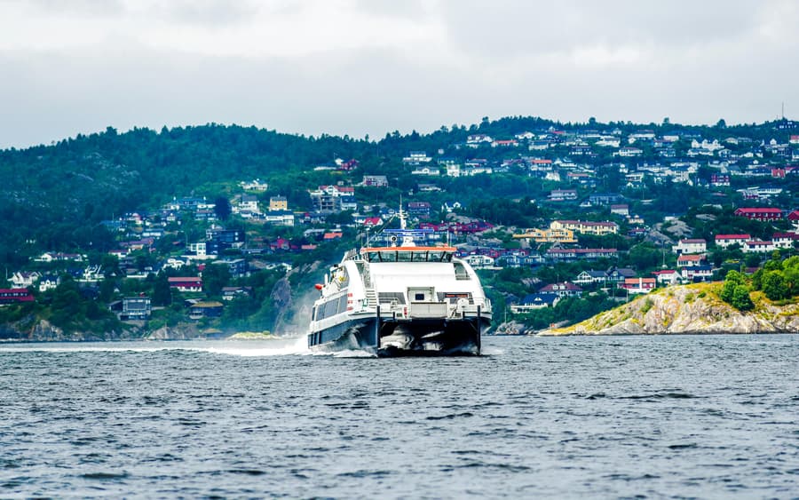 From Bergen: Osterøy Island Ferry + City Walk at UNESCO Bryggen