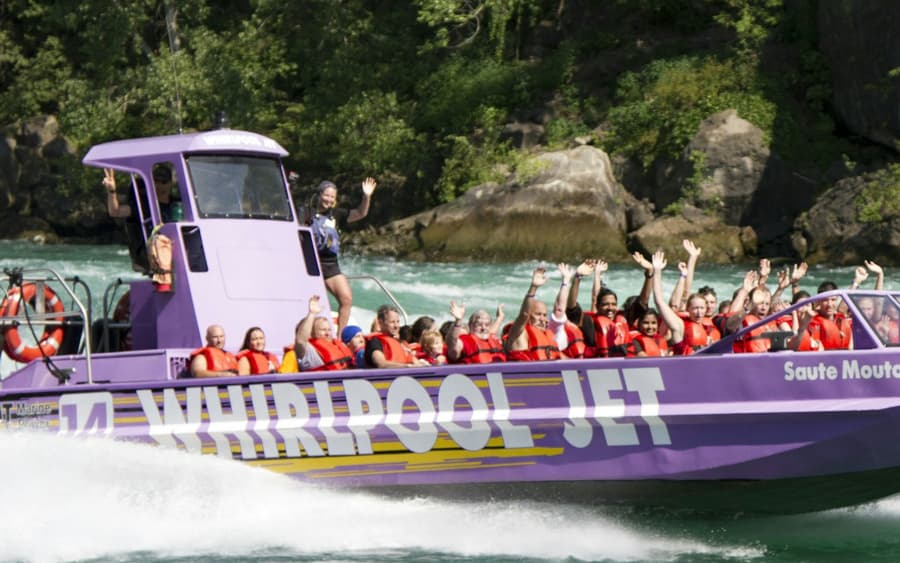 Niagara Falls, Canada: Whirlpool Jet Boat Tour