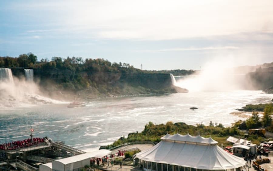 Niagara Falls Small-Group Day Tour from Toronto