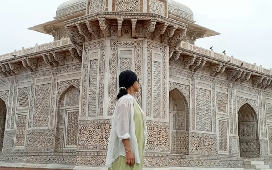 Agra: Private Taj Mahal and Agra Fort Sunrise Tour from Delhi