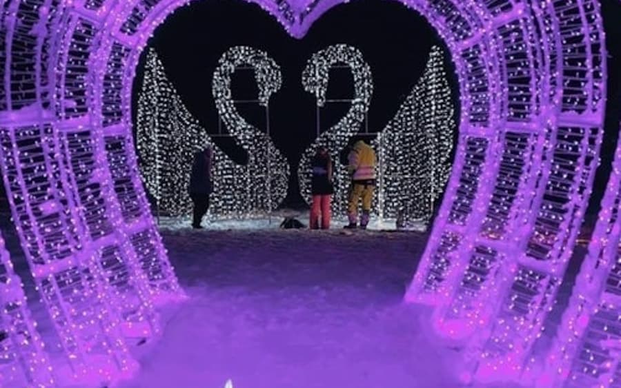 SnowGlow Winterpark: Entry Ticket