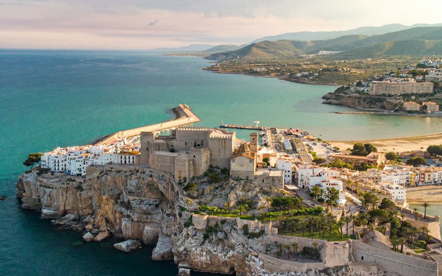 Peñíscola: Tour Guiado de Dia desde Valencia + Locais de Game of Thrones