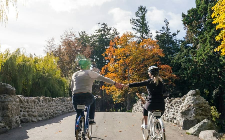 Victoria: 3-Hr Guided Bike Tour
